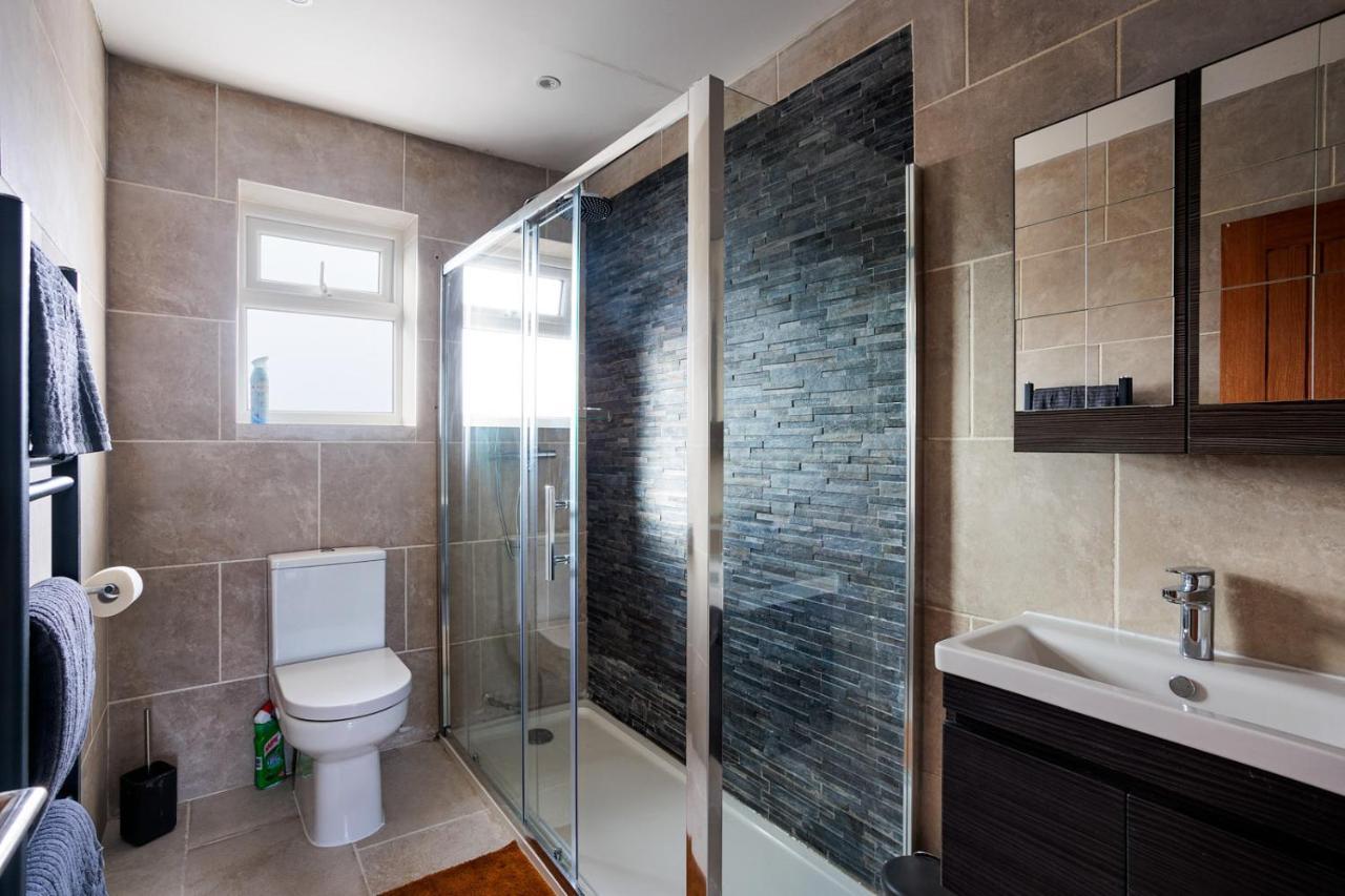 Entire Luxurious Flat Sleeps 4 Persons Apartment London Luaran gambar