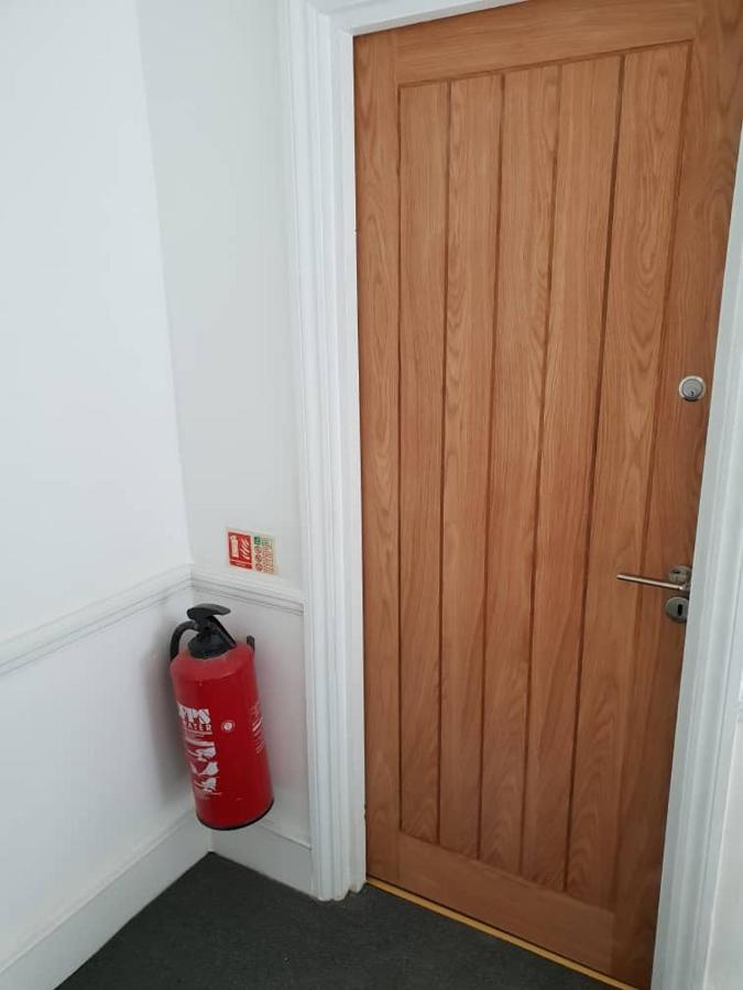 Entire Luxurious Flat Sleeps 4 Persons Apartment London Luaran gambar